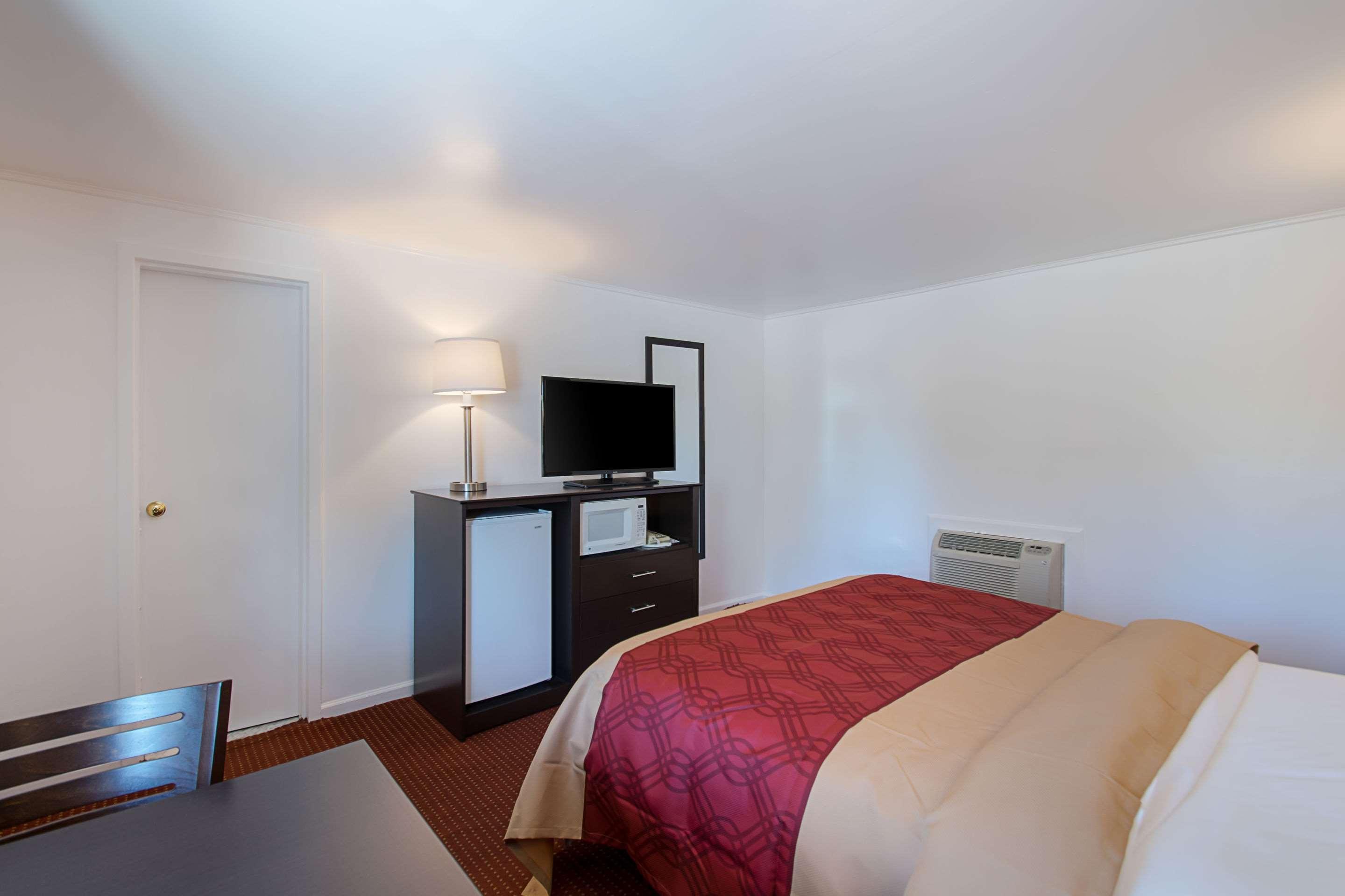 Econo Lodge Lee - Great Barrington מראה חיצוני תמונה