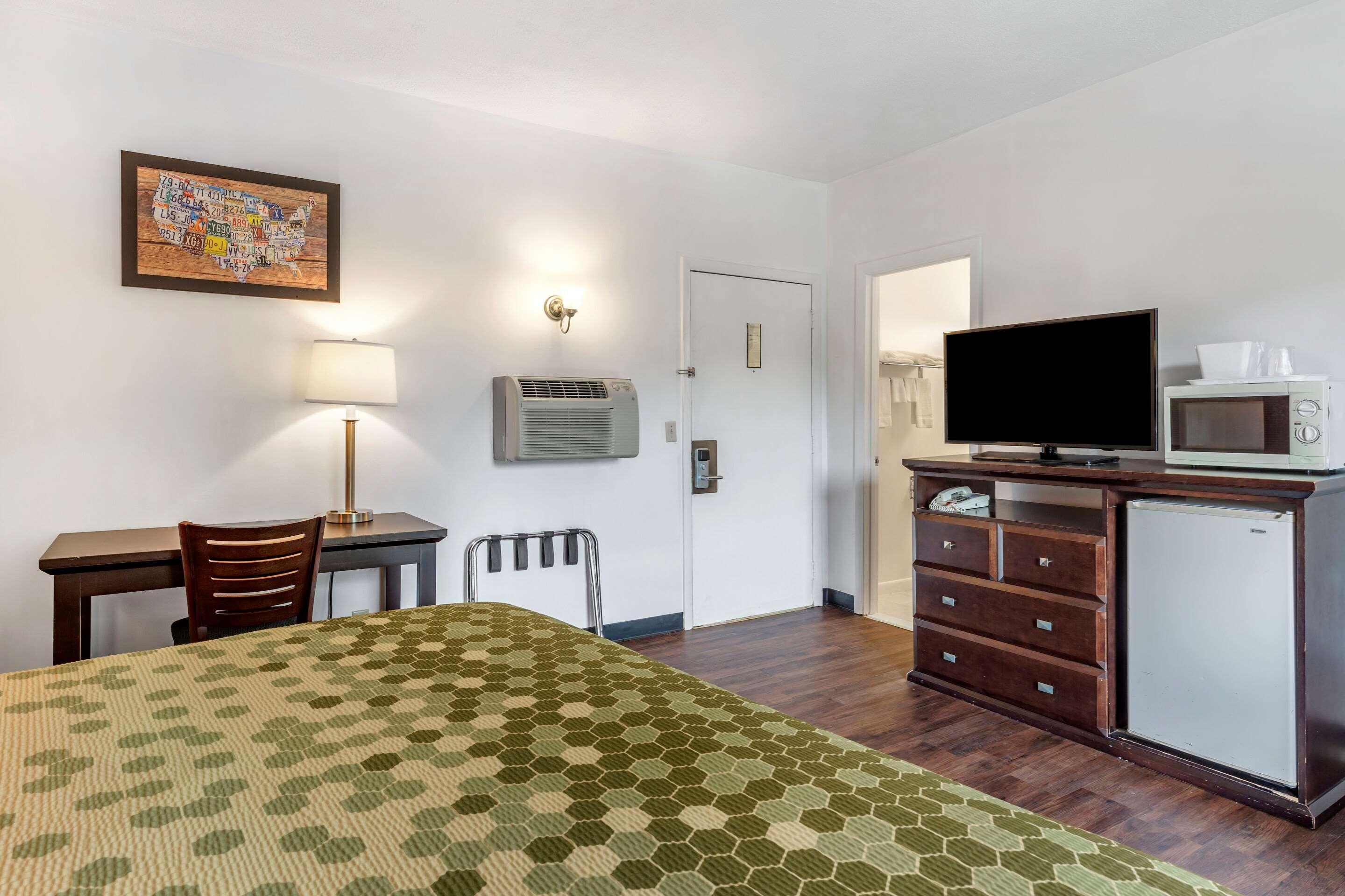 Econo Lodge Lee - Great Barrington מראה חיצוני תמונה