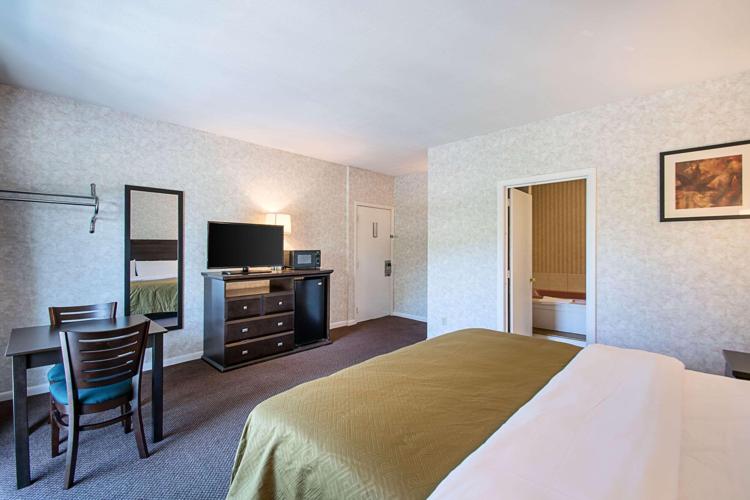 Econo Lodge Lee - Great Barrington מראה חיצוני תמונה