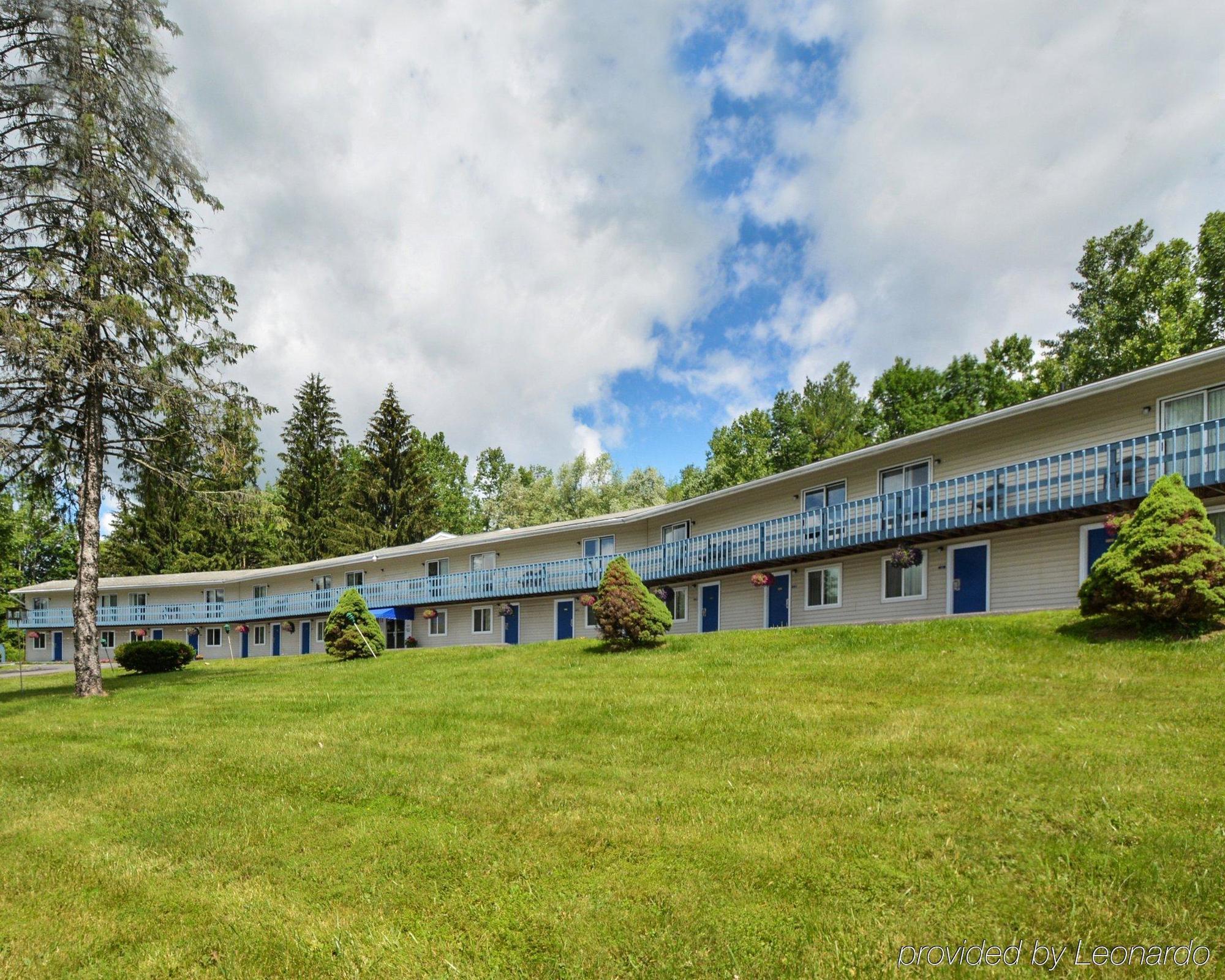 Econo Lodge Lee - Great Barrington מראה חיצוני תמונה